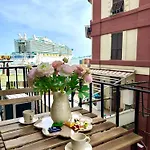 Sea Pearl Luxury - Cinque Terre Penzion 4*